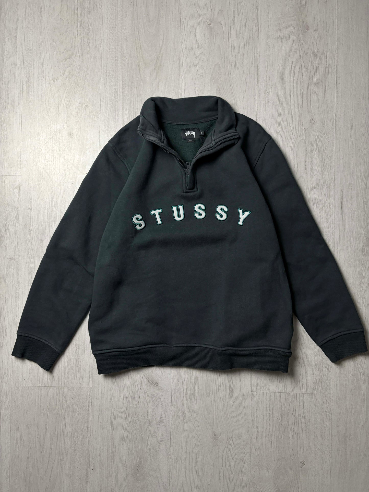 Stüssy Sweater – Donkerblauw – Small