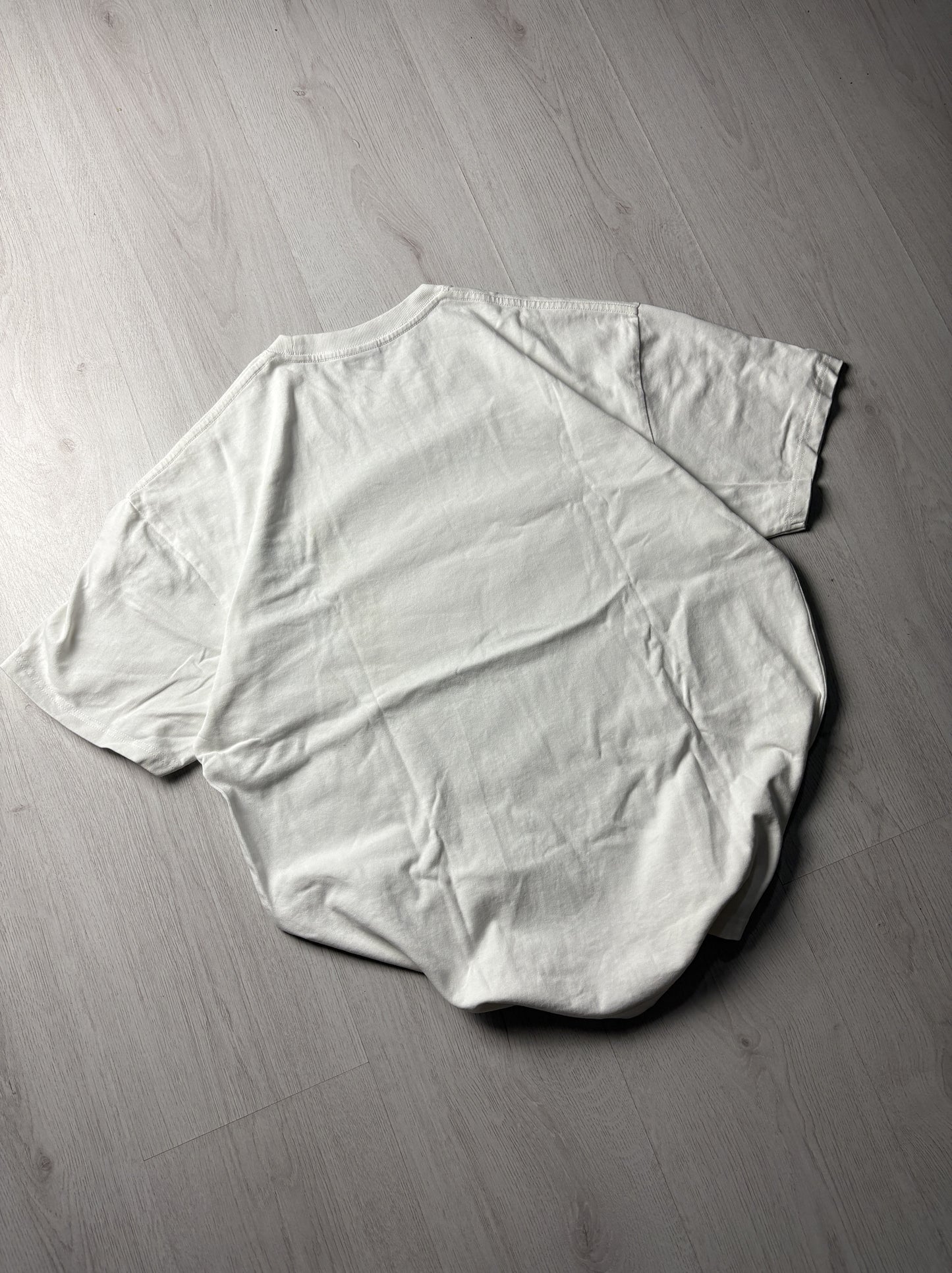 ๐ผ Polar T-shirt โ Large