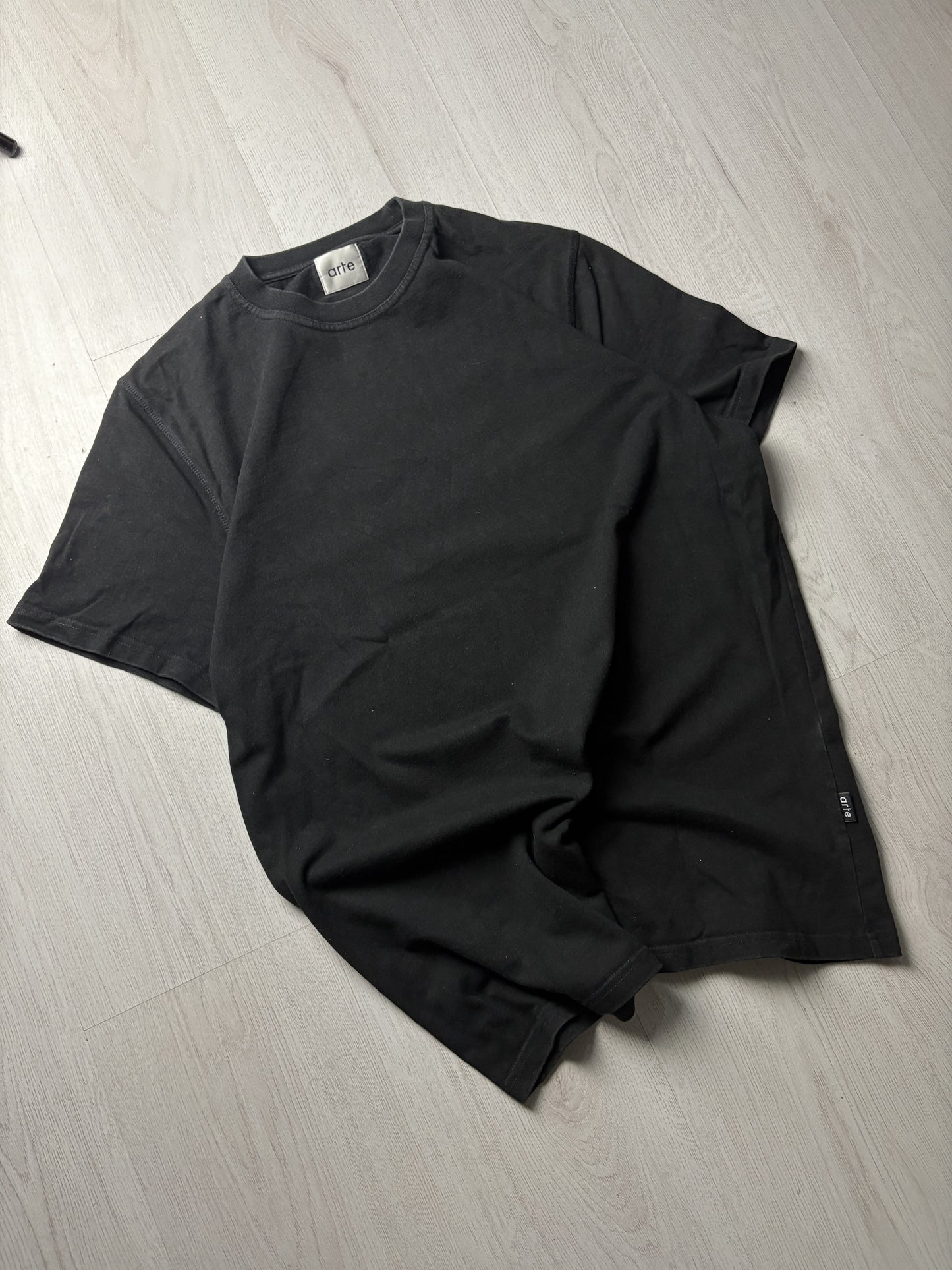 Arte T-shirt – Zwart – Large