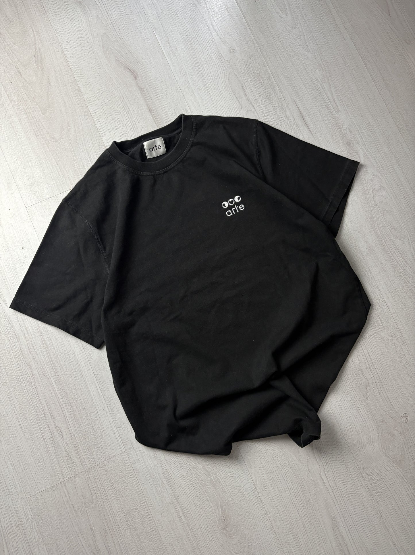 Arte T-shirt – Zwart – Large