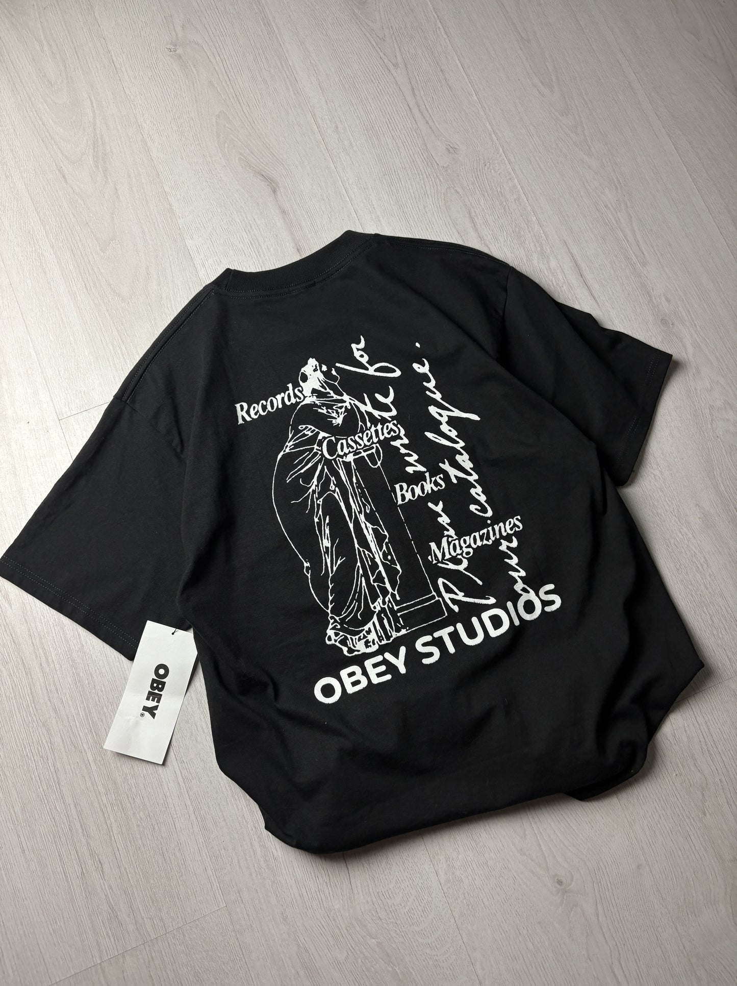 Obey T-Shirt - Zwart - Medium