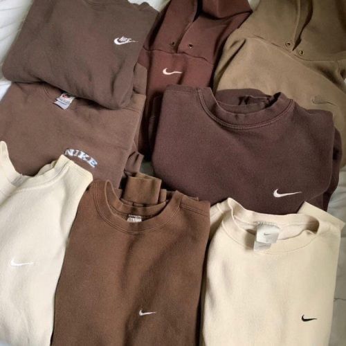 Sweaters & Hoodies