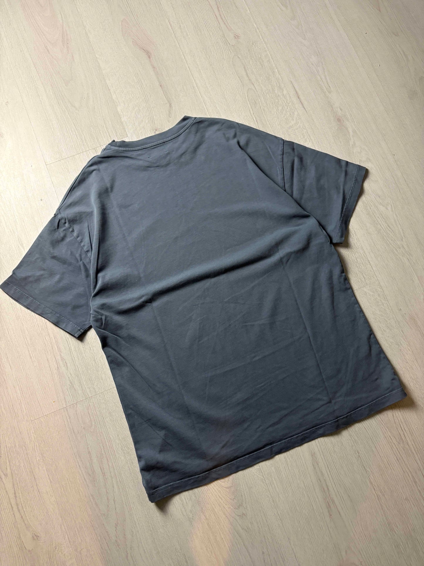 ✈️ Enjjoin “Airlines” T-Shirt Grijs – Medium