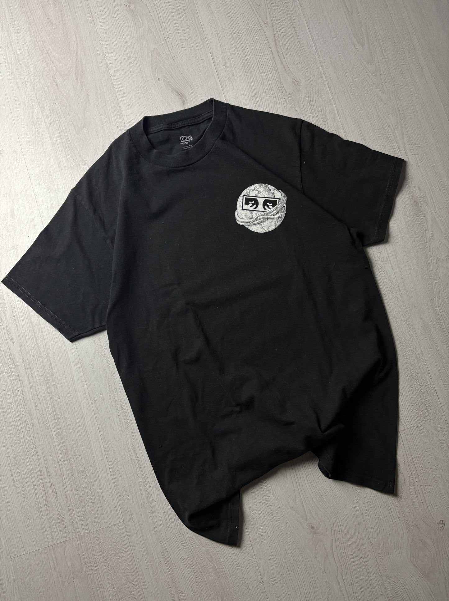 Obey T-Shirt Zwart – Medium